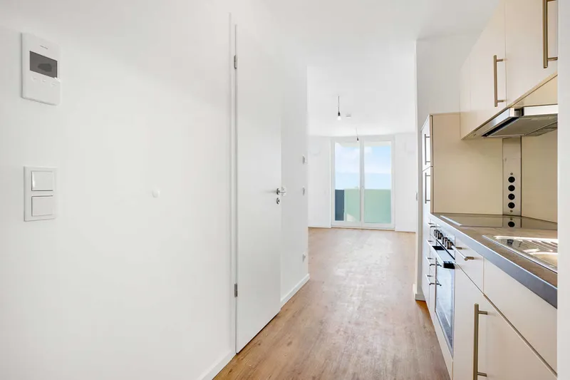 Neubau mit EBK, Aufzug und Balkon 1 Zimmer Studio — photo 1